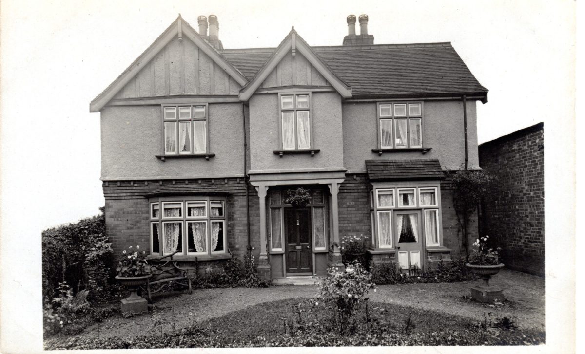 Can anyone tell the Museum the name or address of